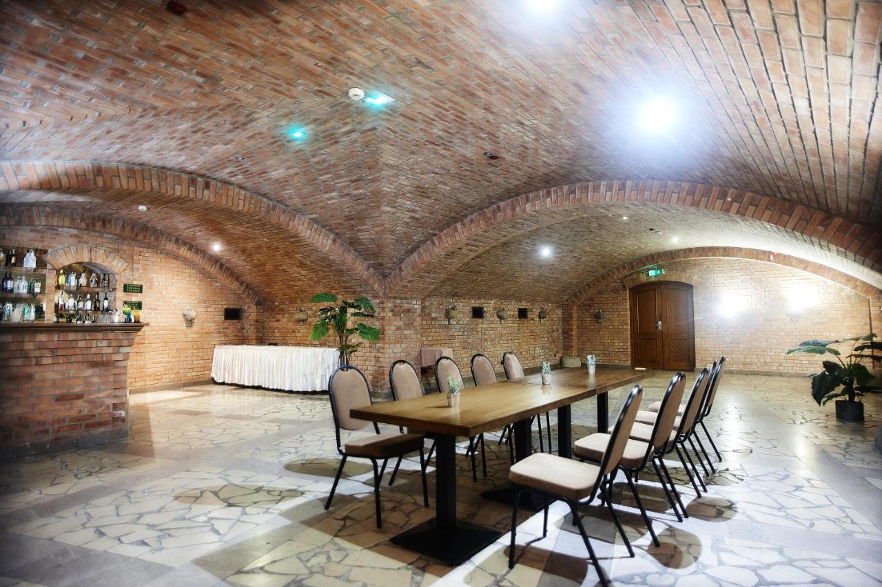 Hotel Sphinx Zabia Wola Exterior photo